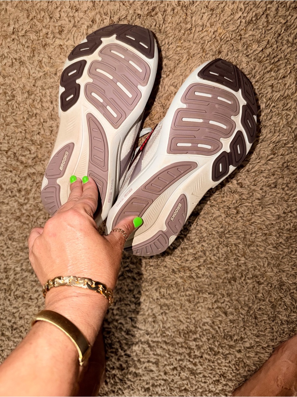 Brooks Women's White and Mauve-Pink- red- burgundy- Running Shoe - Picture 6 of 13